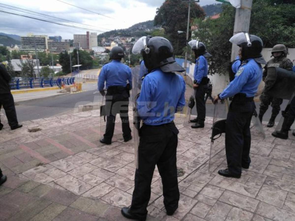 Así resguarda la policía el clásico de semifinal entre Olimpia y Motagua