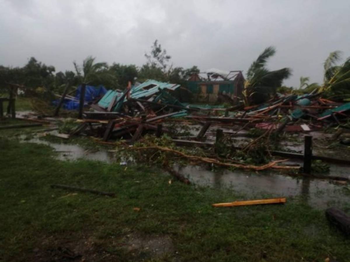 Inundaciones y 40 casas caídas: Las lluvias del huracán Iota ya dejan desastres en Honduras