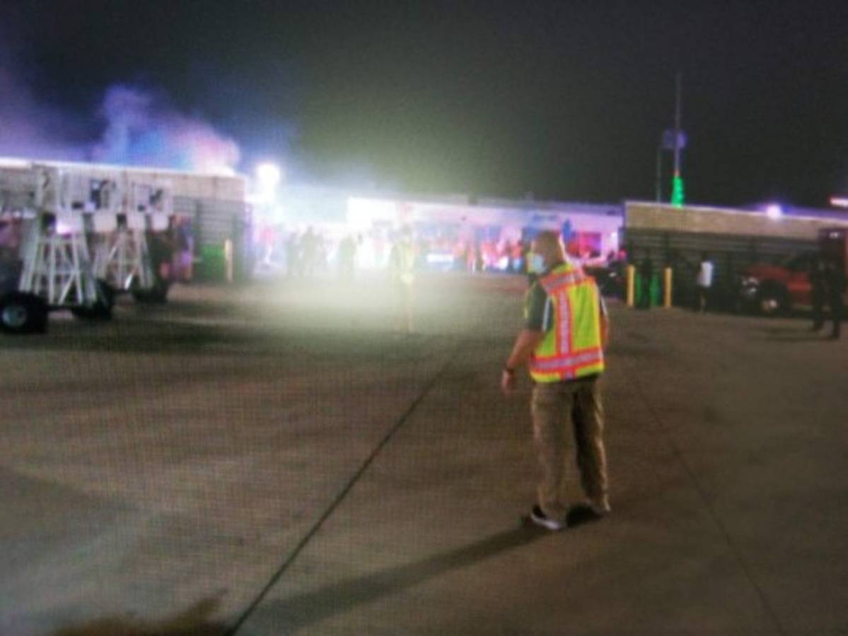 ¡Espectacular banderazo! Afición del Olimpia visitó las afueras del Exploria Stadium para alentar a su equipo