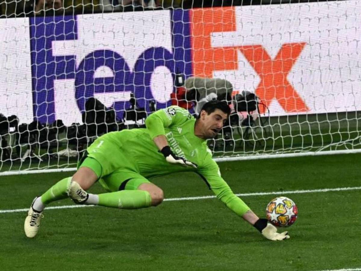 Monstruosidad de equipo: así será el 11 del Real Madrid para la próxima temporada y Bellingham cambia de rol