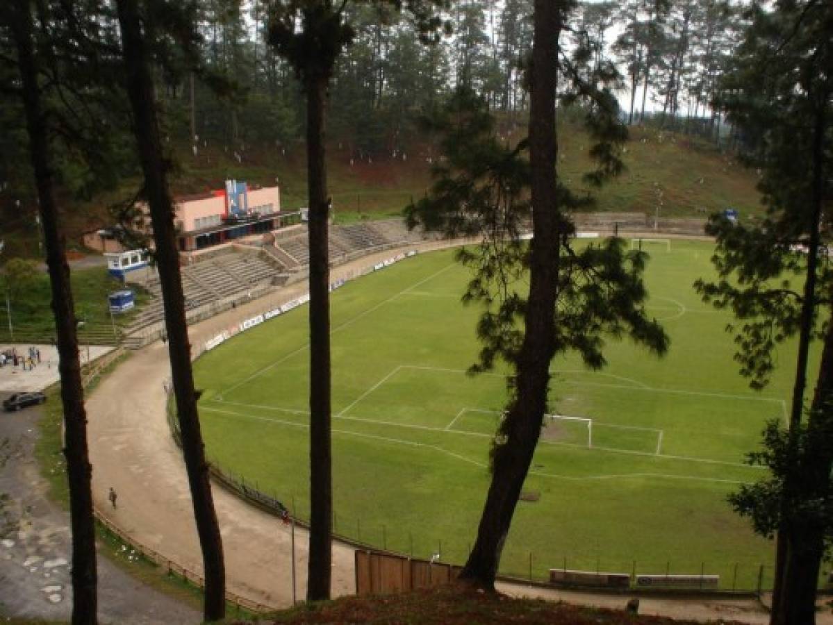 El ecológico estadio Verapaz de Guatemala ¡una belleza!