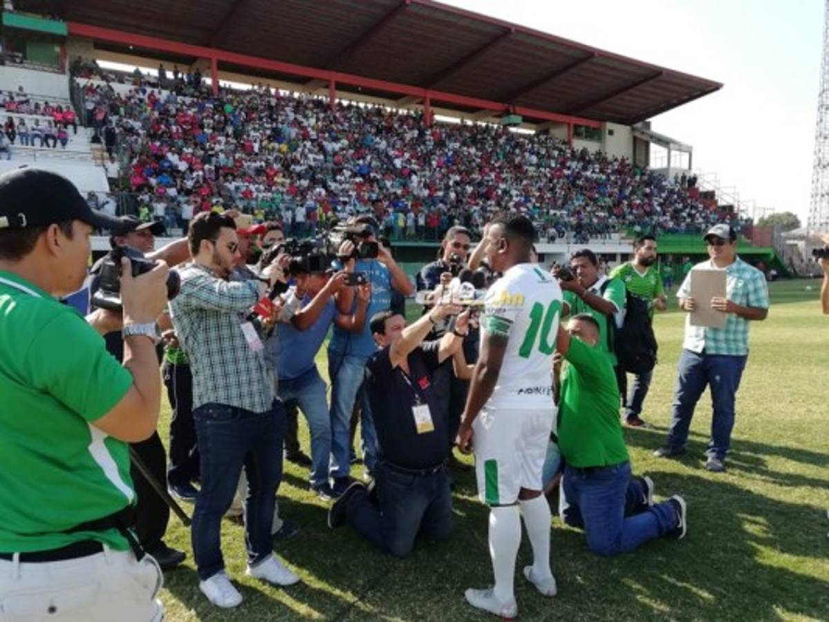 ¡Adiós capitán! Edgar Álvarez se despide del fútbol profesional con tremenda ovación