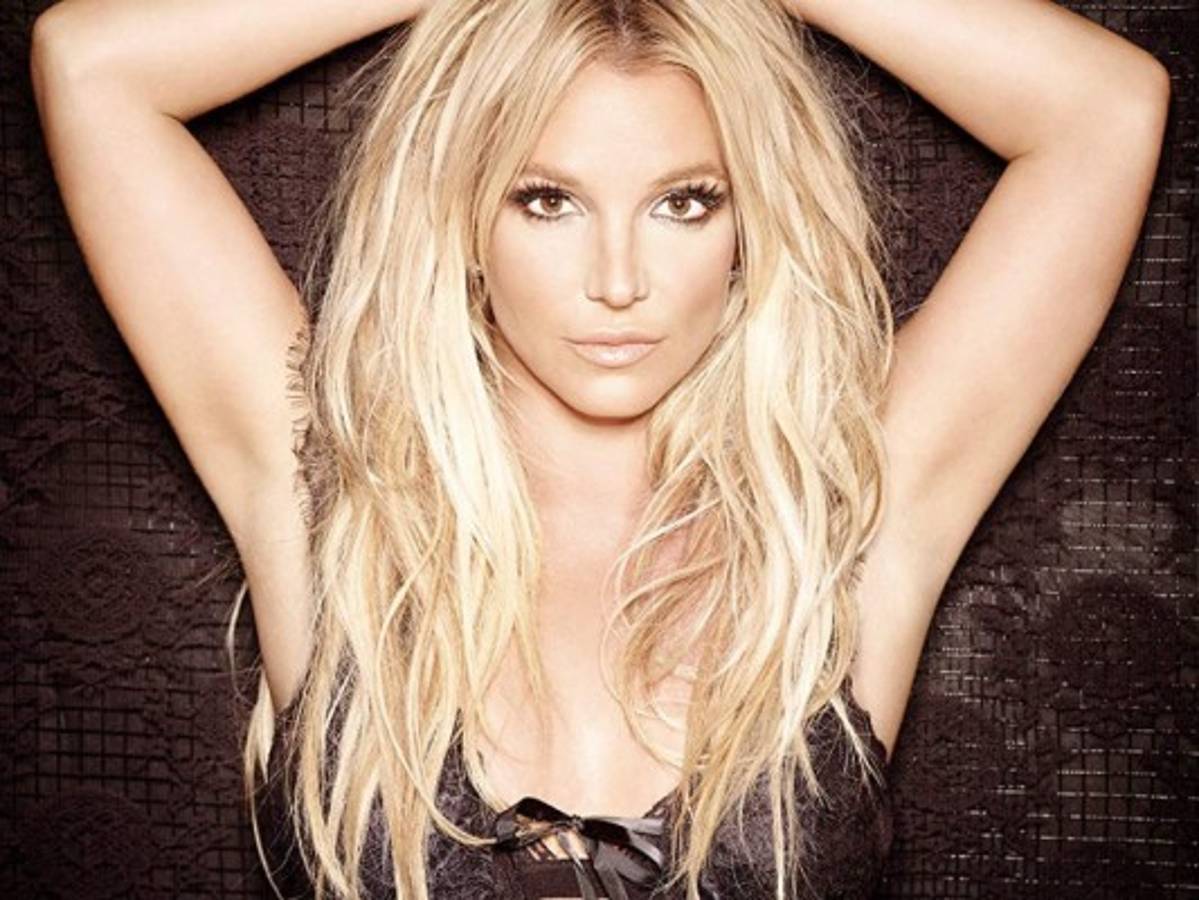 Los famosos que se hundieron debido a su adicción por el alcohol