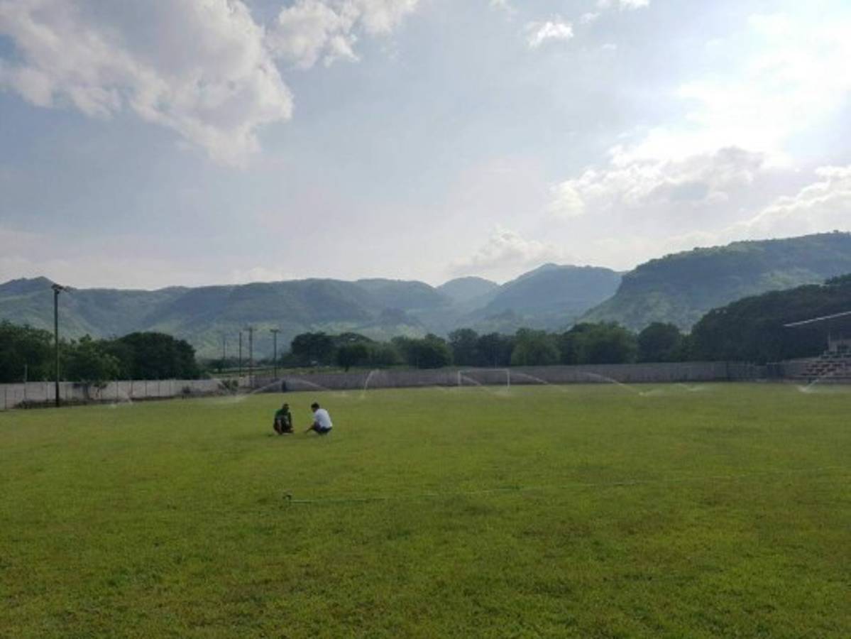 Así es el nuevo y moderno estadio que se construye en Orocuina, Choluteca