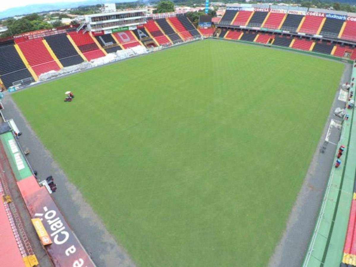 ¡Llegan a un grande! Así es Alajuelense, club al que llegará Rojas y Garrido