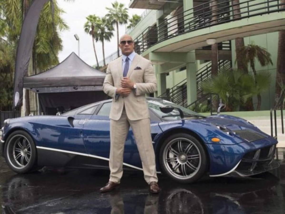 La impresionante mansión que posee Dwayne Johnson 'La Roca' en La Florida