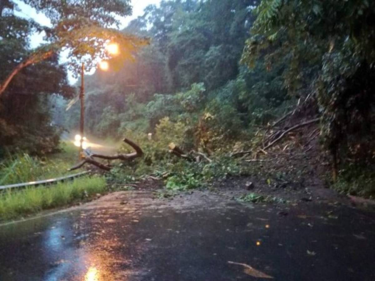 Los estragos causados por lluvias en Costa Rica a pocas horas el choque con Honduras