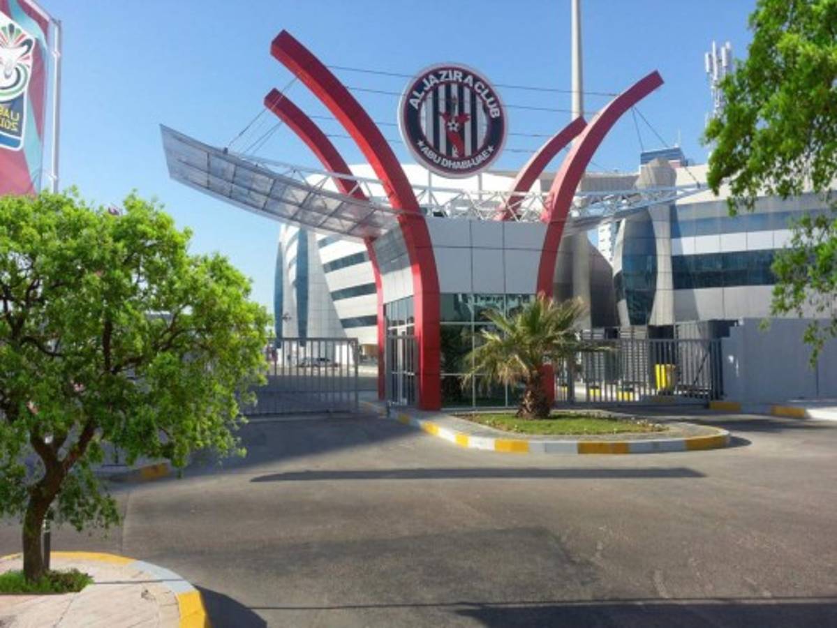 Estadio de última 'generación' y un hotel de lujo rodean al Real Madrid en Abu Dhabi