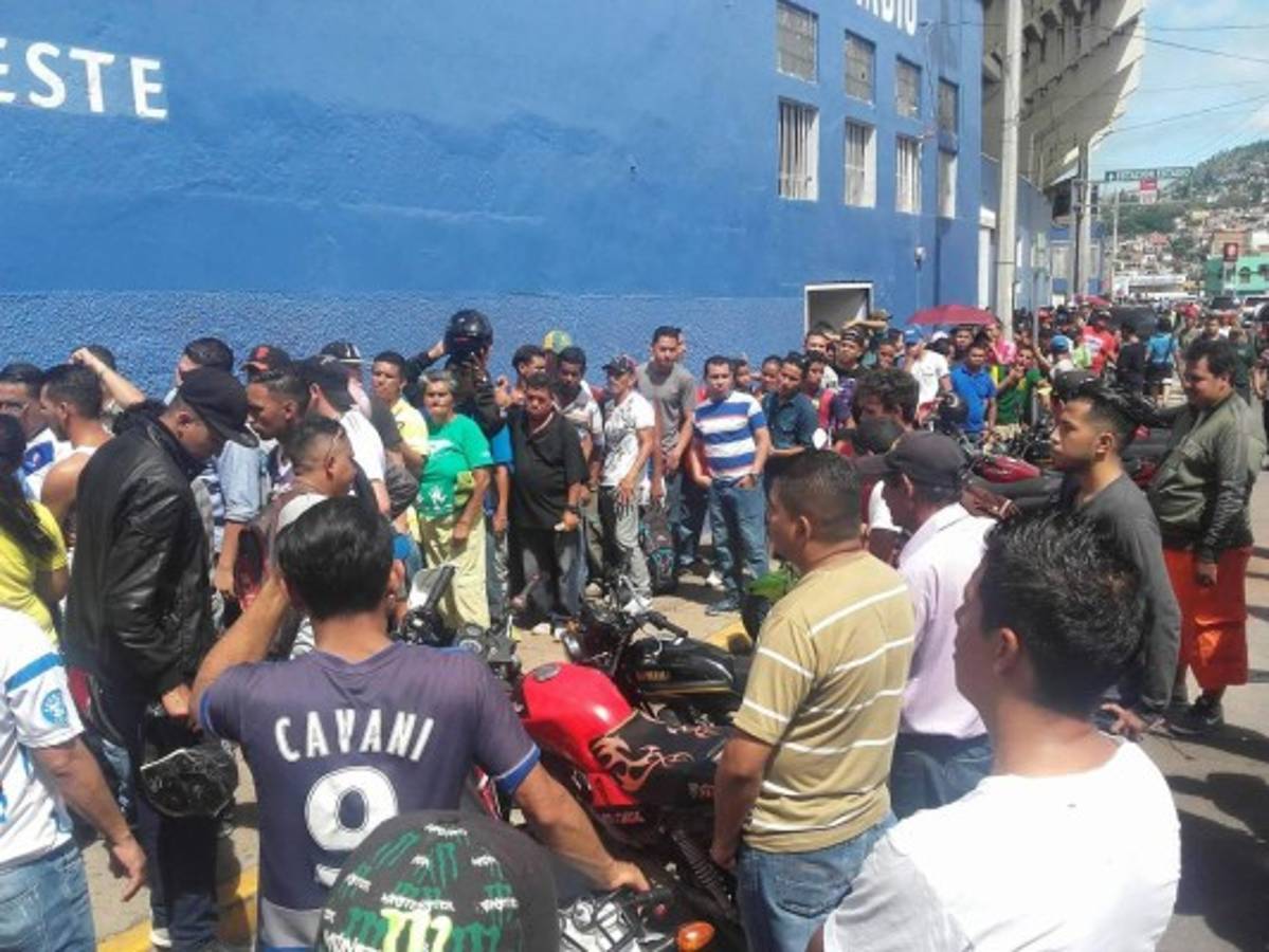 Locura en las taquillas del Nacional por los boletos para ver el juego ante Pachuca