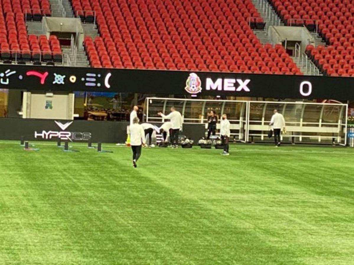 ¡Selfie, masaje y el camerino de la 'H'! Así fue reconocimiento de cancha de Honduras y México en Atlanta