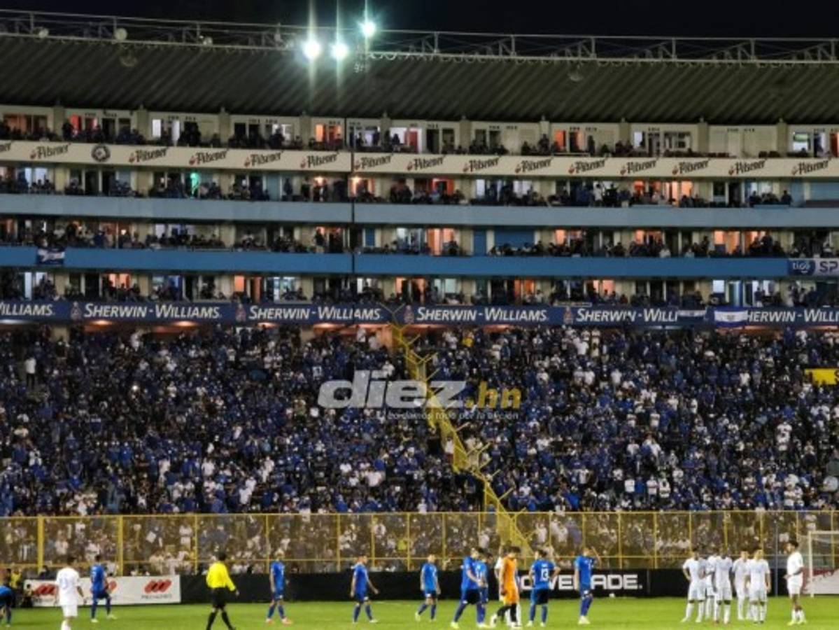 Amargo lamento en el Cuscatlán, alarmante imagen de Edwin Rodríguez y hondureñas hacen explotar el estadio