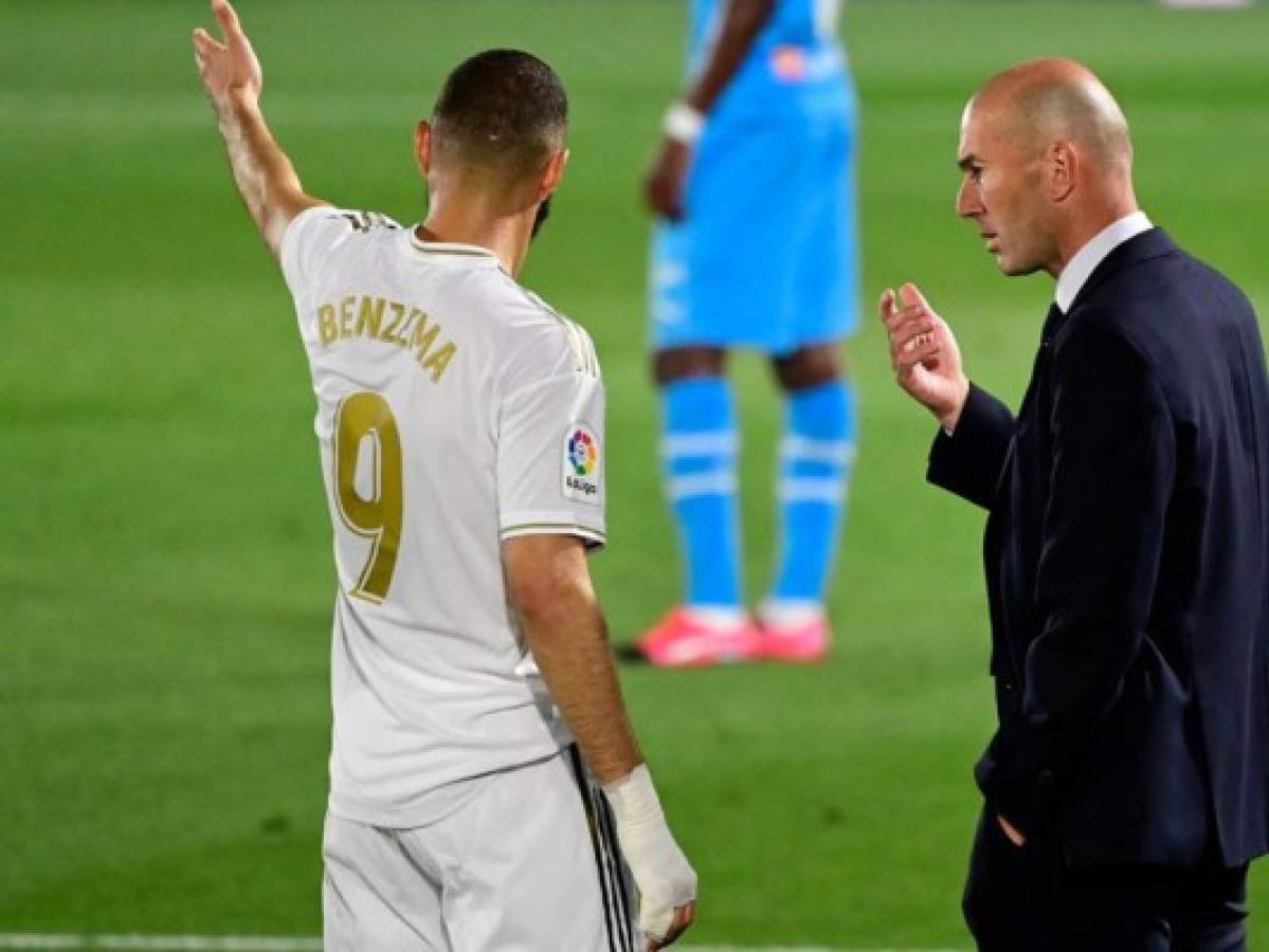 Dedicatoria, el consejo de Zidane y el aburrimiento de James Rodríguez en el Madrid-Valencia