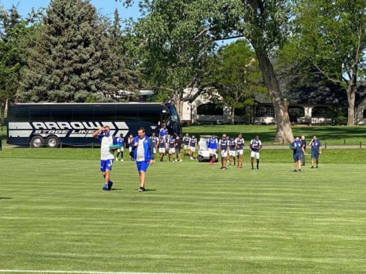 Último entreno de Honduras en Denver: charla entre Elis y Coito, competencia en el arco y, ¿Rivas lesionado?