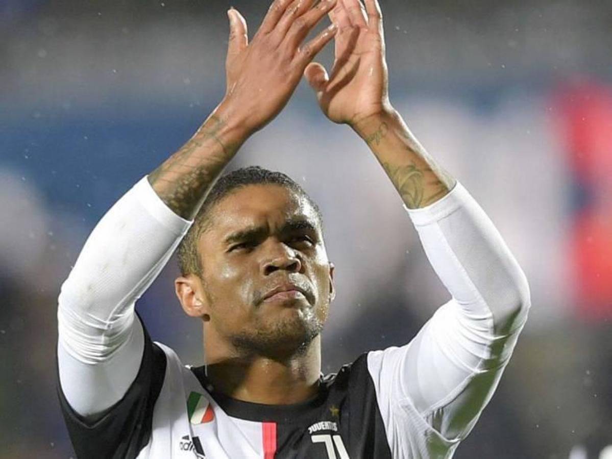 De ser un reconocido futbolista brasileño a vender contenido en OnlyFans y esta fue la reacción de su esposa