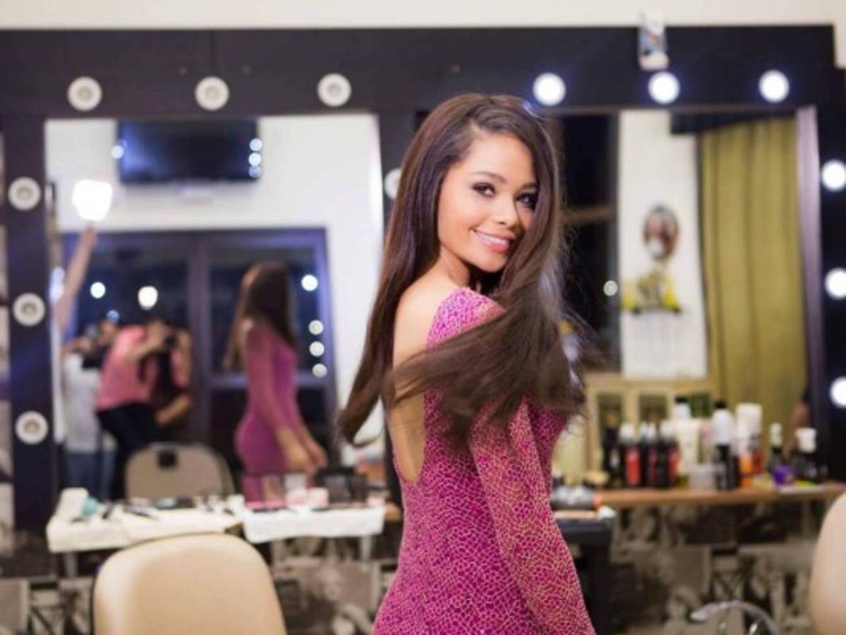 ¡Duelo divino! Las dos reinas de belleza que apoyan el clásico sampedrano