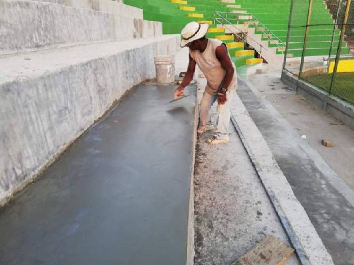 Parrillas One anuncia que está instalando sillas en las graderías al nuevo estadio