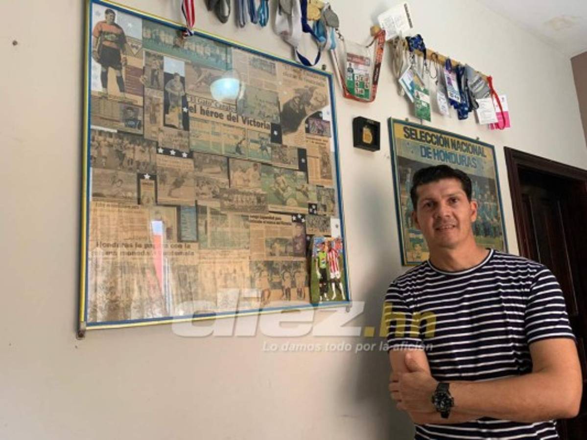 ¿Y la camiseta de Iker Casillas? Ricardo Canales y la 'fortuna' que el fútbol le dejó tras su retiro