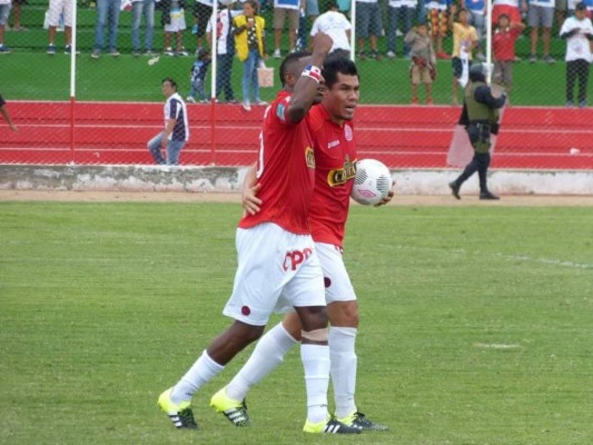 Panameño Ricardo Buitrago marcó gol olímpico en Perú