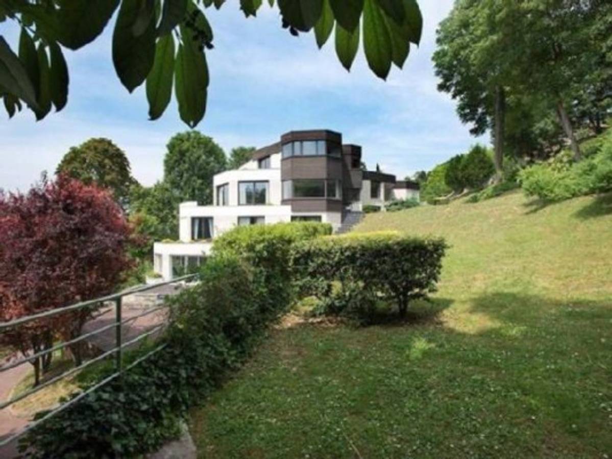 ¡Para vivir como rey! La lujosa mansión de Neymar en París