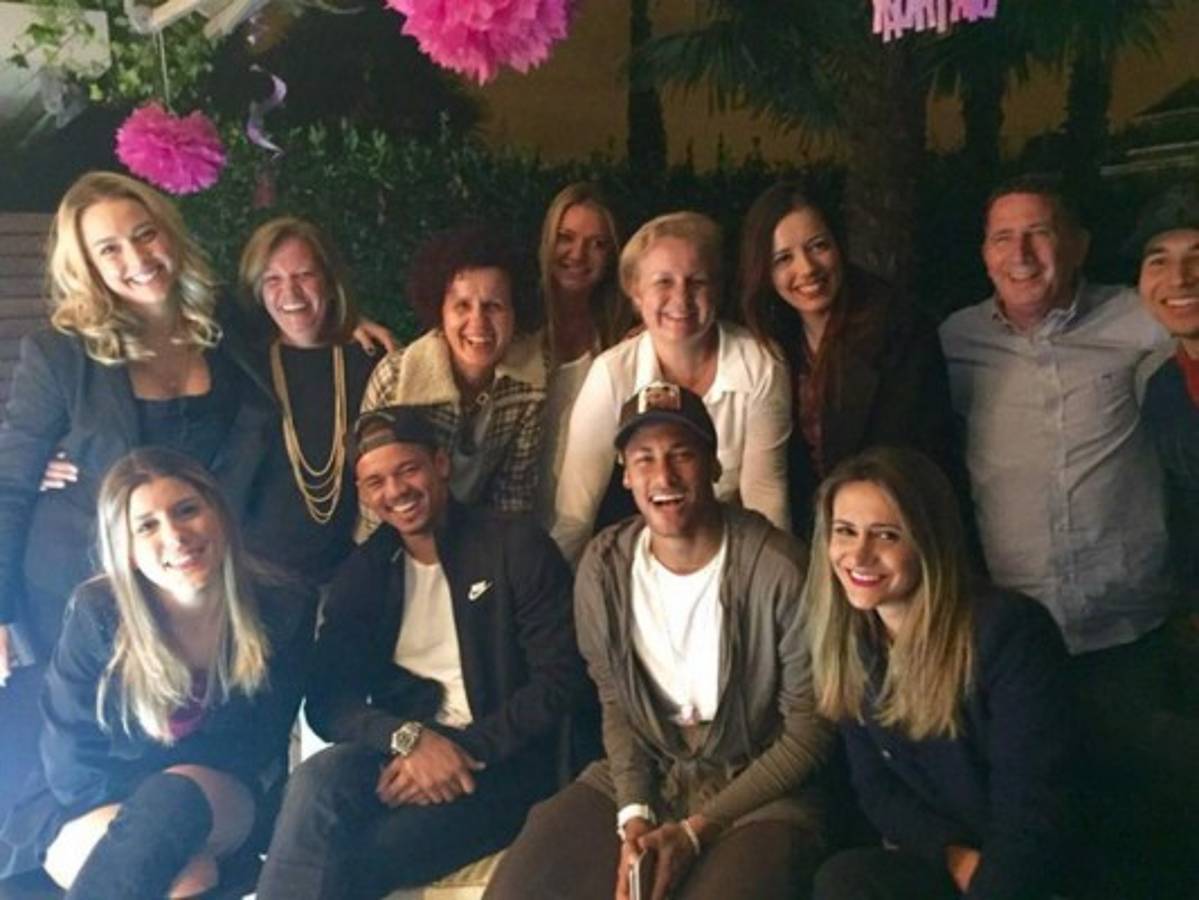 Ella es Carolina Dantas, la madre del hijo de Neymar