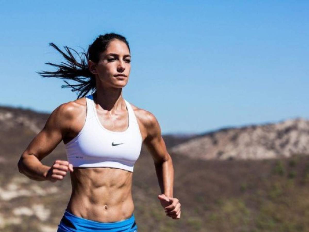 Viral: La foto que estuvo a punto de truncar la carrera de preciosa atleta