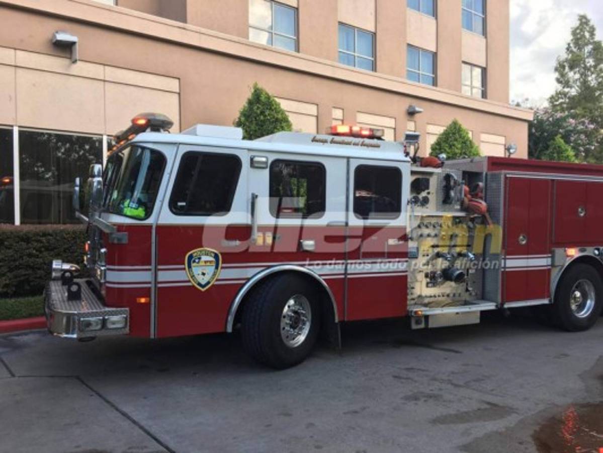 ¿Quién es la chica del tatuaje? Las imágenes de la llegada de Honduras a Houston  