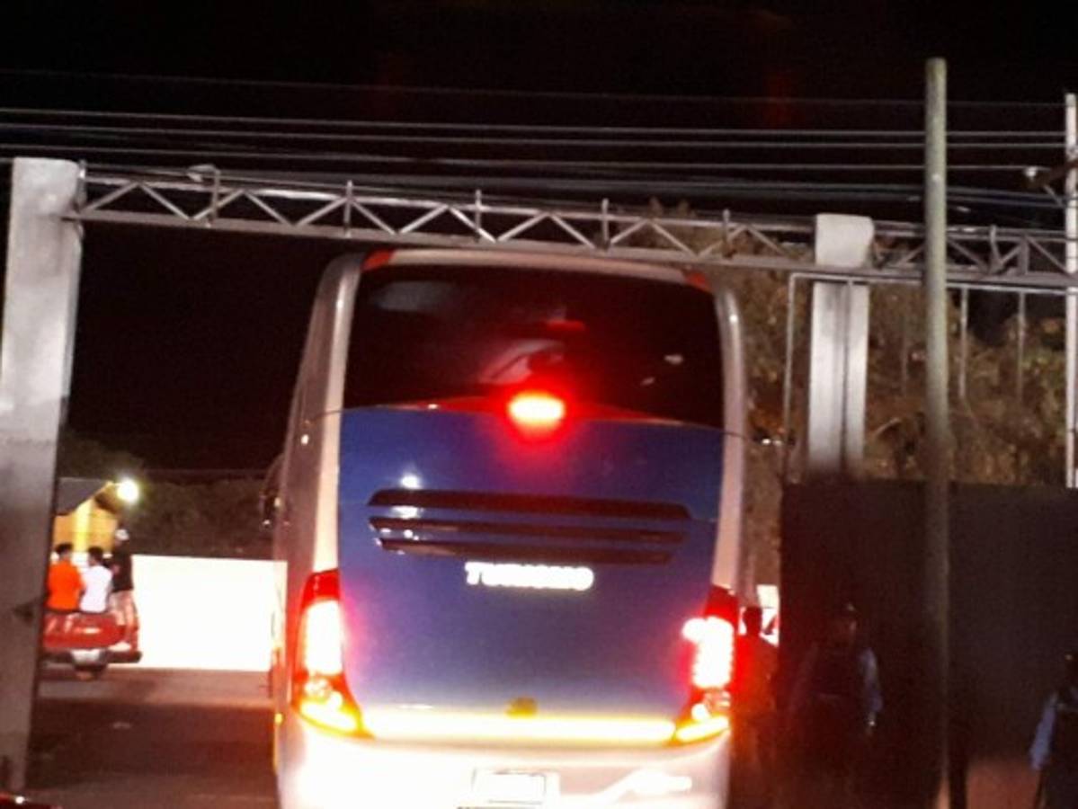 FOTOS: Así quedó el bus del Marathón tras ataque sufrido en Comayagua