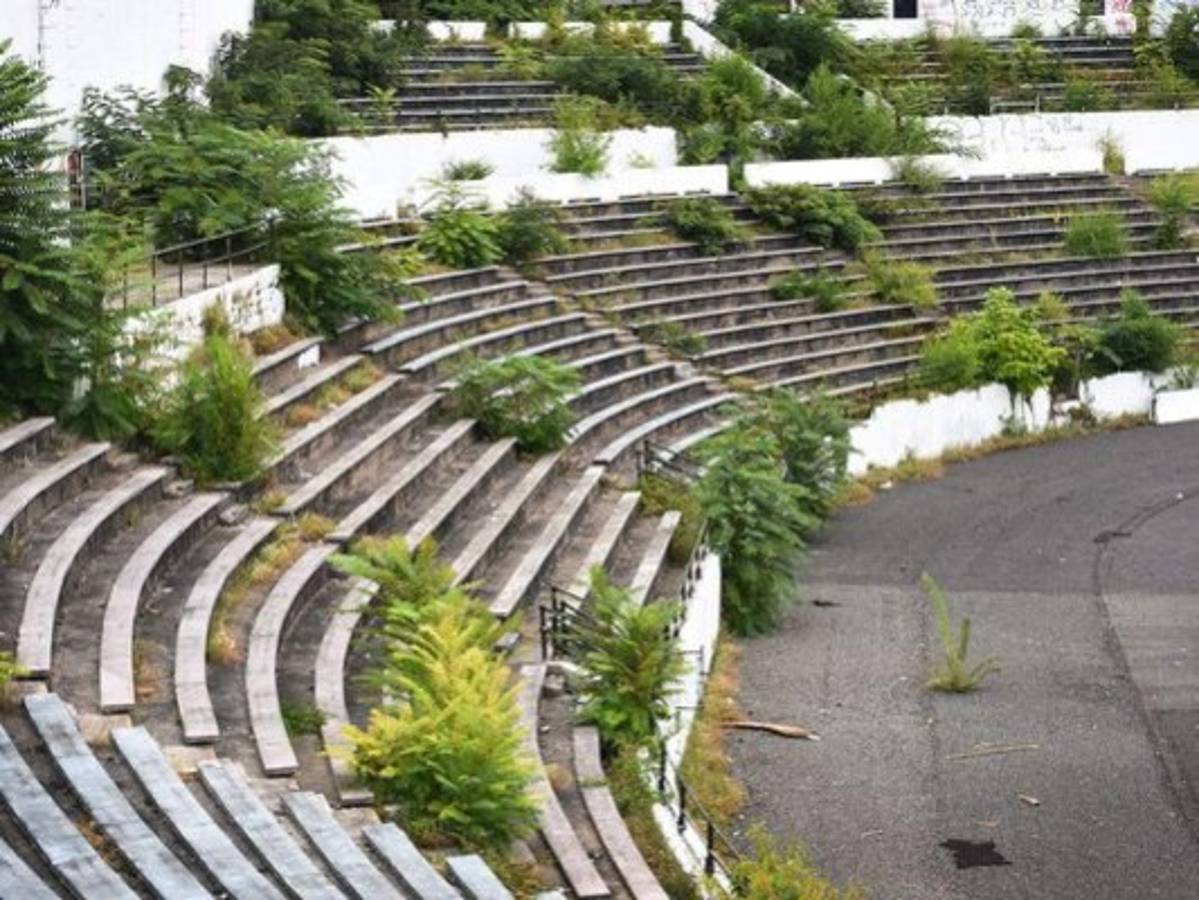 ¡Imágenes que parten el corazón! Estadios tristemente abandonados en Estados Unidos