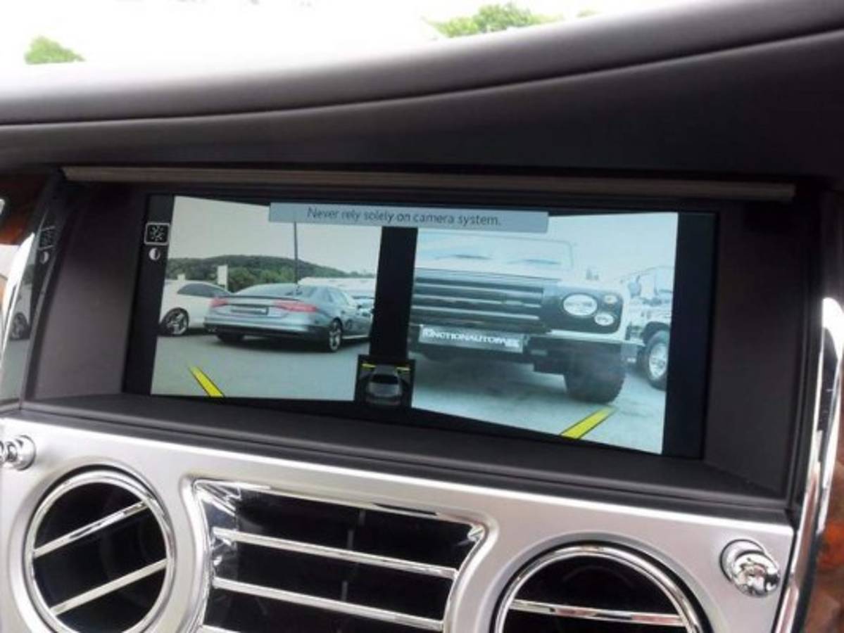 Así es el espectacular Rolls-Royce que puso a la venta Wilson Palacios