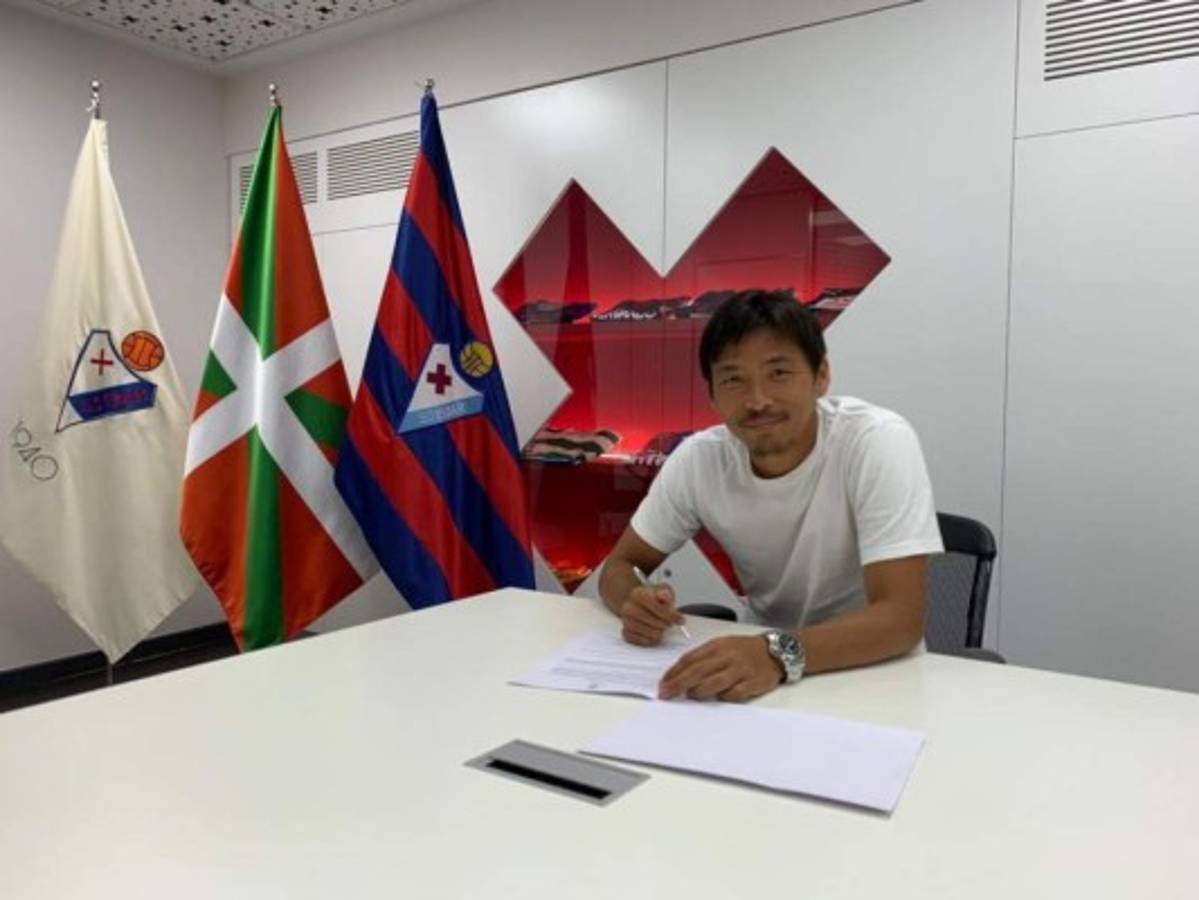 Fichajes: Real Madrid confirma baja y duro anuncio sobre Messi; crack se ofrece al Barça