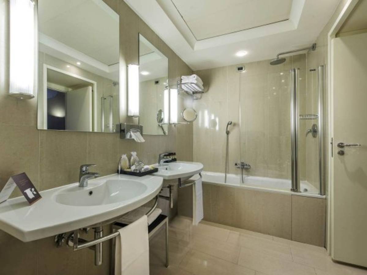 Así es el lujoso hotel en el que se hospedará Real Madrid en Nápoles