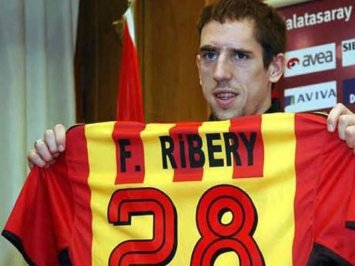 Grandes estrellas del fútbol que no sabías donde habían jugado antes