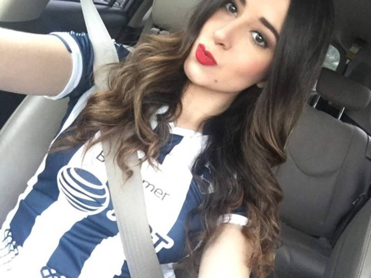 Thelma Salinas, la guapa seguidora del Monterrey que quiere ver a su equipo campeón