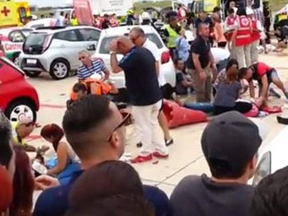 DE TERROR: Uno de los hombres más ricos del mundo arrolla a 26 personas en su auto de 1.2 millones de dólares