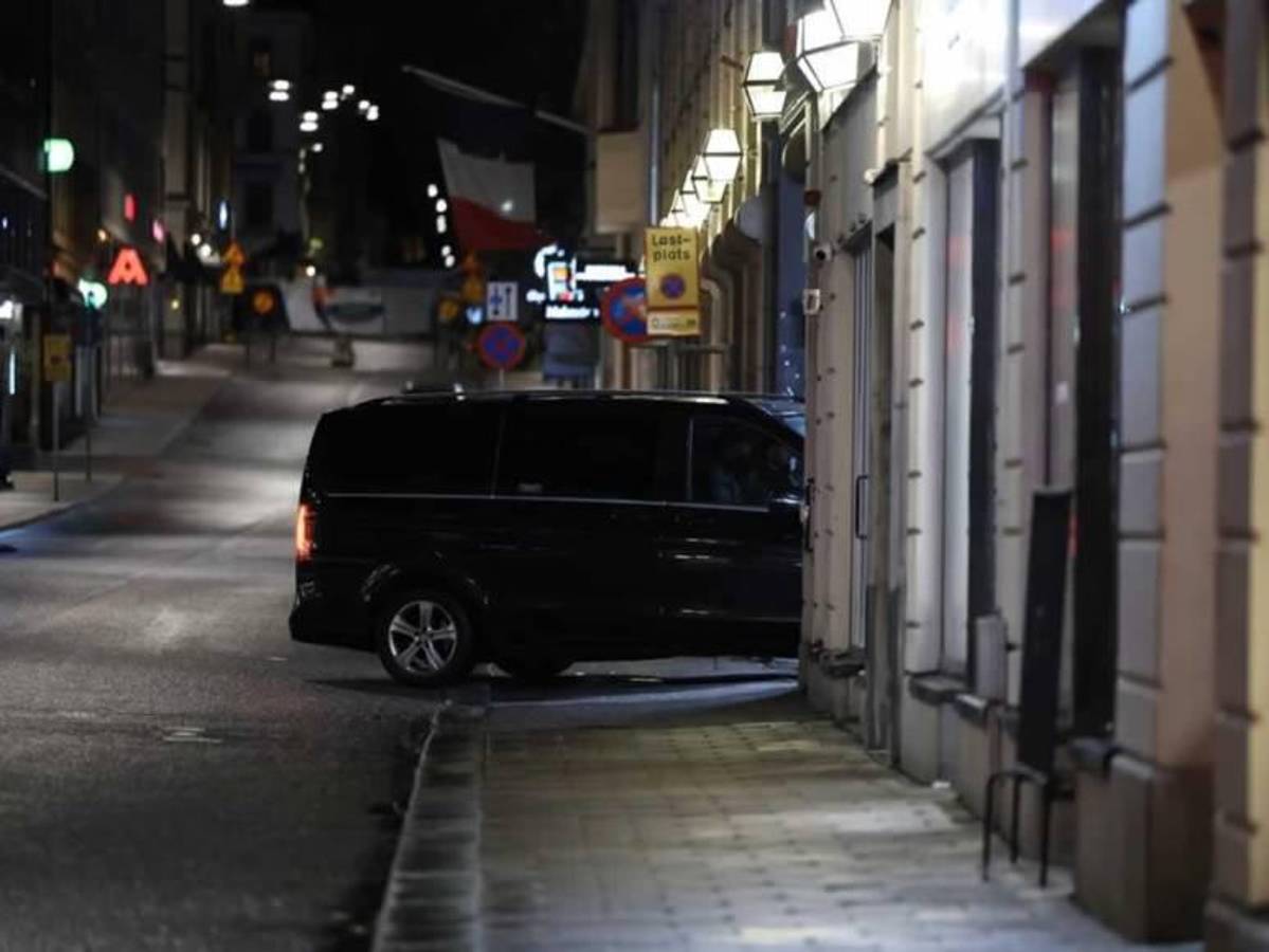 Esto fue lo que hizo Mbappé en Estocolmo tras rechazar a Francia: dos noche de fiestas, mujeres y en secreto