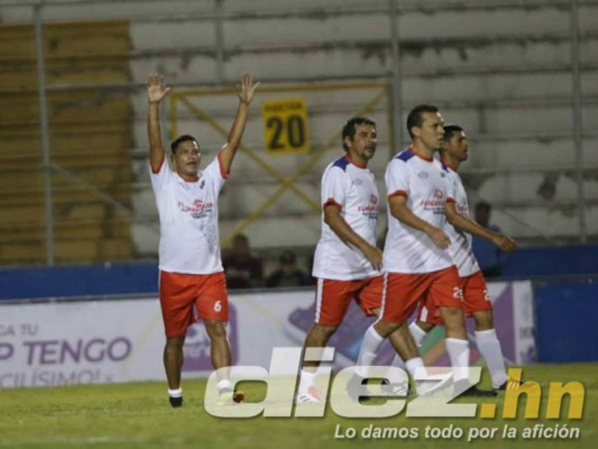 Fotos: El show de las Leyendas de Olimpia y Motagua en el estadio Nacional