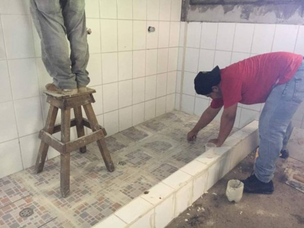 Así embellecen el estadio Excélsior de Puerto Cortés para Liga Concacaf