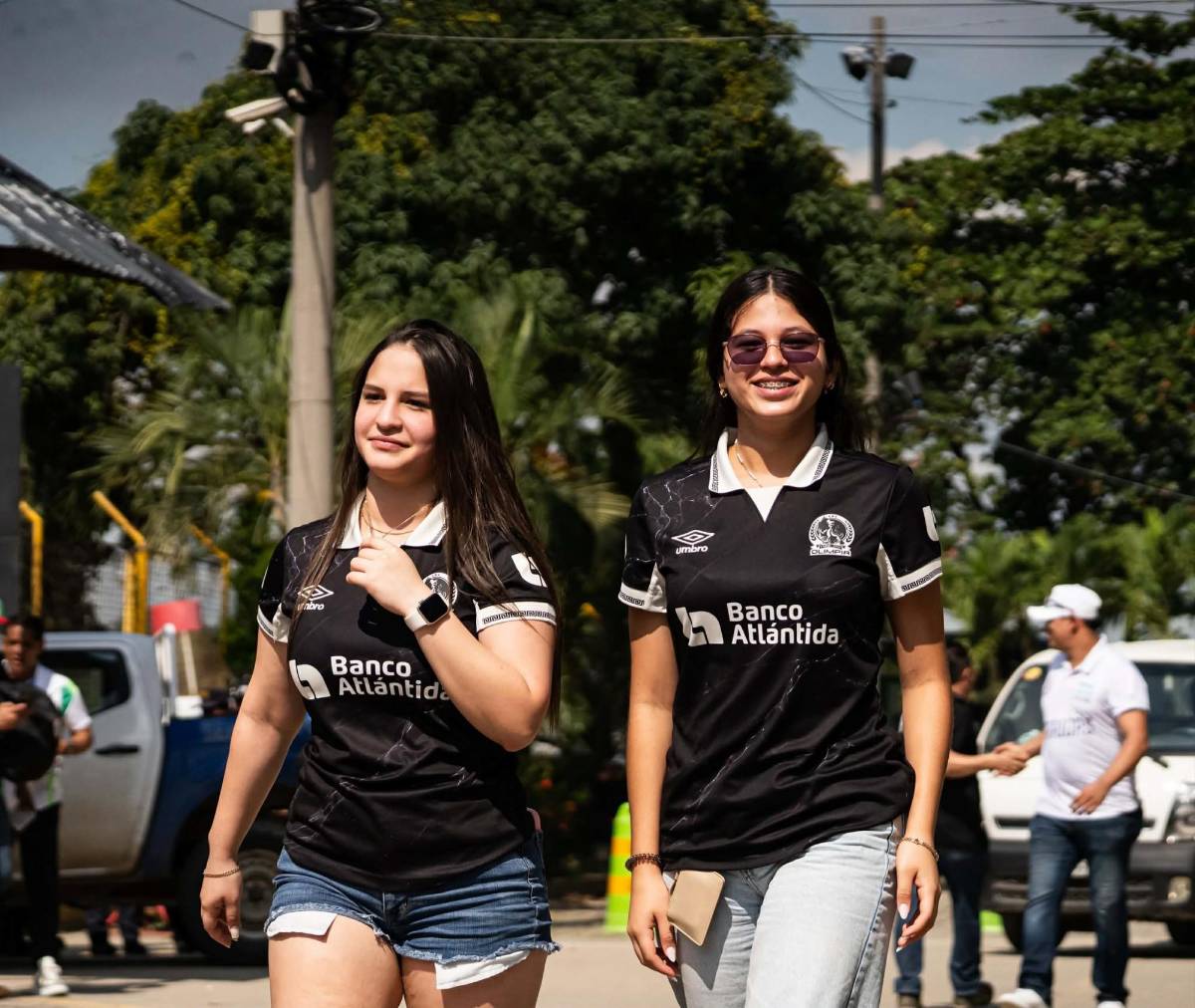 ¿Quién es? Identifican a hermosa aficionada de Marathón y visita especial para la gran final ante Olimpia