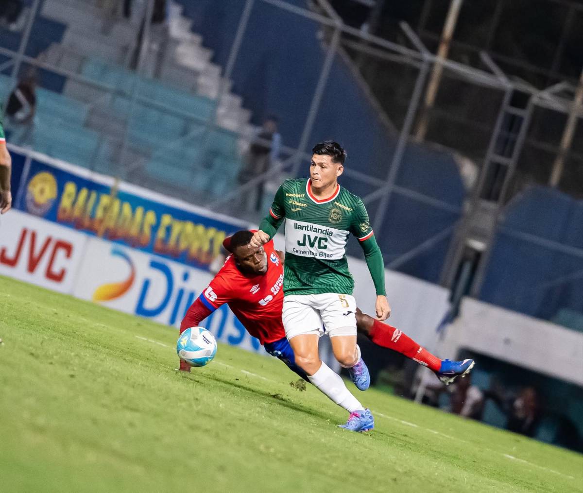 Fichajes: Olimpia pasaría la escoba y Chelito se va a USA; ¿Italiano a Honduras?