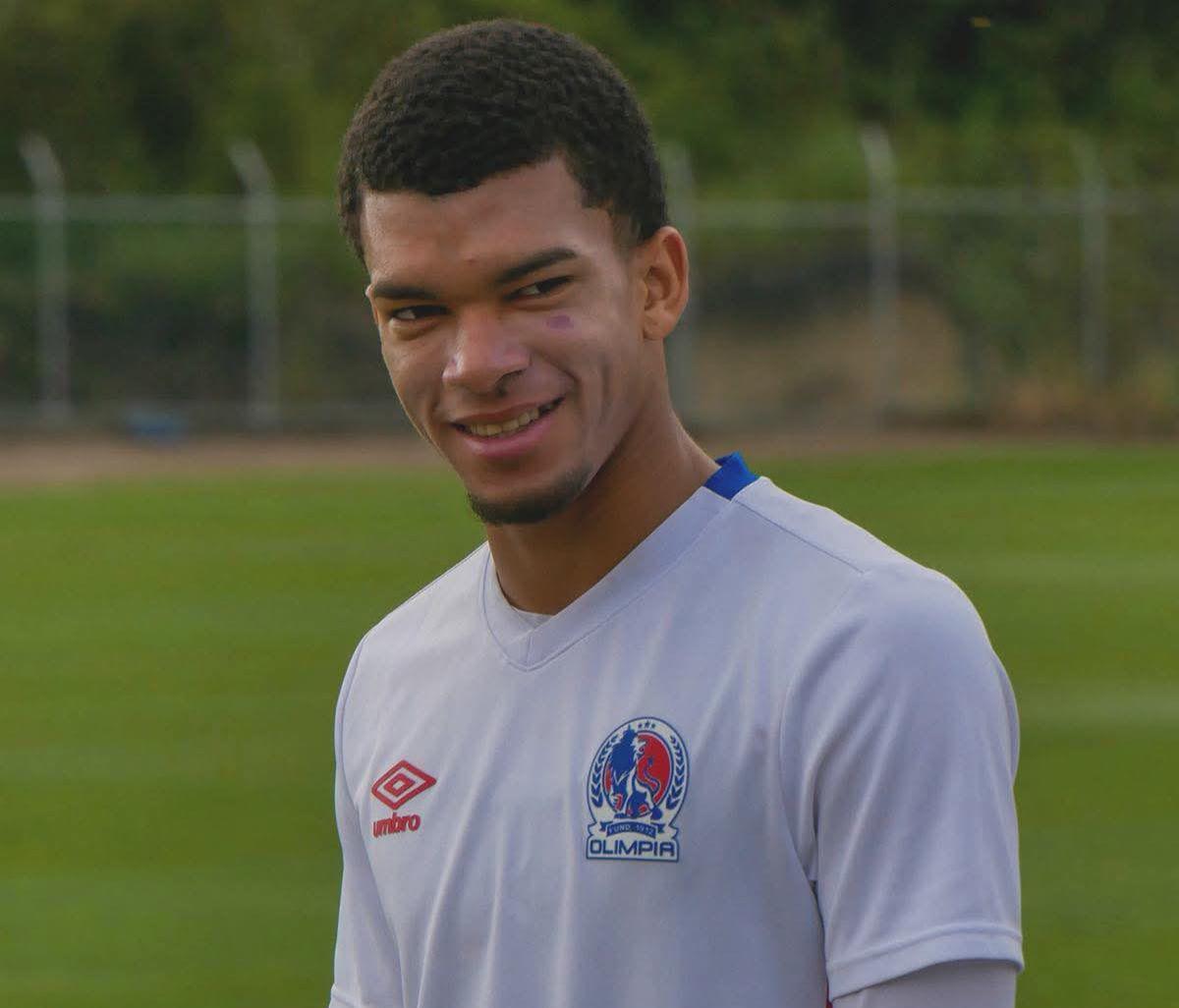 ¿Por qué le dicen El Brujo? Estuvo a punto de irse del Olimpia y recibió su primer llamado con Honduras