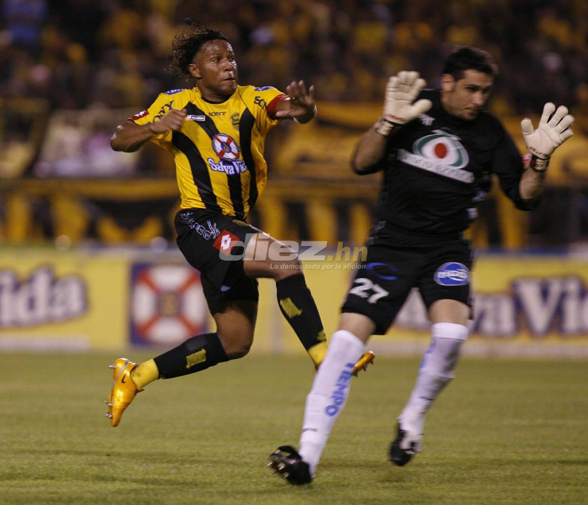 El reencuentro de dos ídolos verdolagas: Juan Obelar regresa a Honduras y Marío Berríos lo recibe con los brazos abiertos