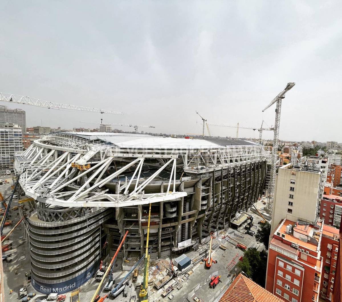 ¡Impresionante! Las nuevas imágenes de las obras del Santiago Bernabéu; el techo toma forma y cuándo estará listo el estadio