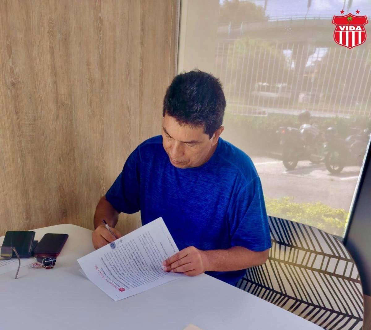 Técnico del Vida destapa crisis y señala a jugadores: Siete nos han dado líos