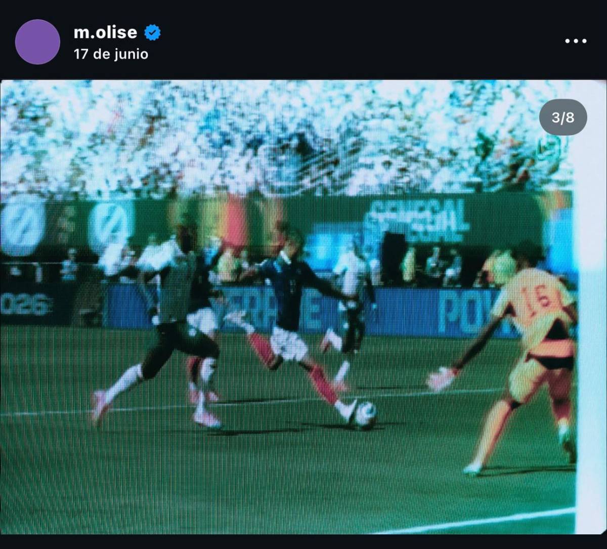Estrella de Francia borró su red social, sube fotos raras y revelan la verdad