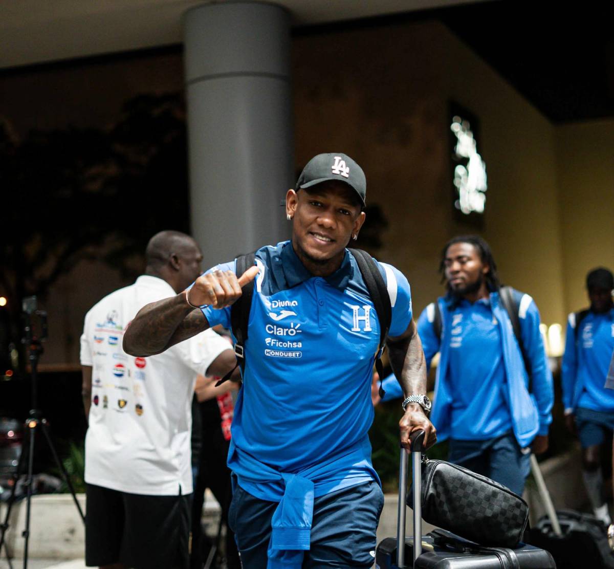 ¡Una exmiss y un terror de México recibieron a la Selección! Honduras, golpeada tras perder contra Canadá, se instaló en Houston