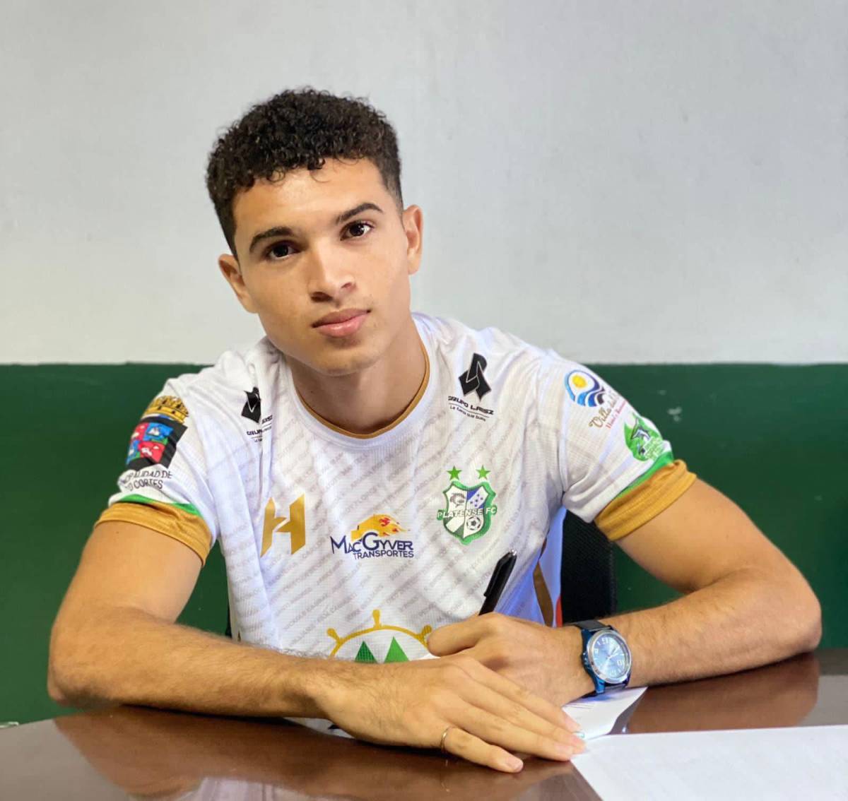 Gio Puerto, el inesperado artillero que dejó atrás a Carlo Costly y está por romper sequía de goles entre los históricos de Platense