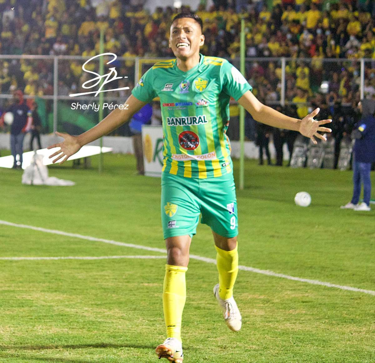 FICHAJES: Anunció su retiro pero seguirá en Liga Nacional, lo que Motagua ofrece a Auzmendi y Marathón quiere dos legionarios