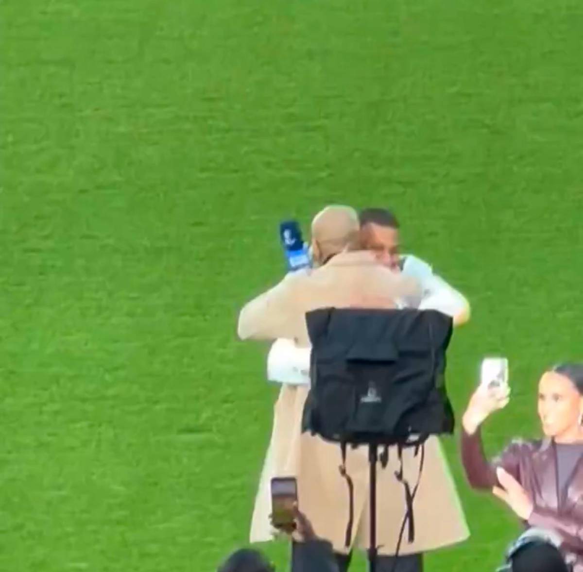 La bronca de Mbappé con Declan Rice en la goleada, la misteriosa burla del Barcelona y la tristeza de Real Madrid