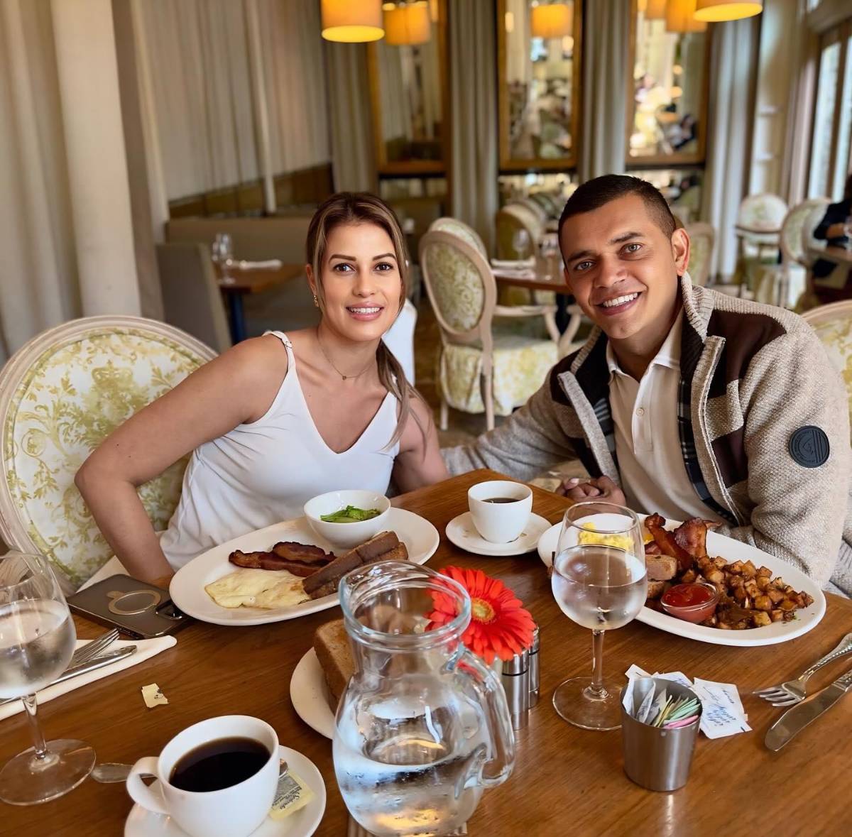 ¿Qué pasó con Amado Guevara? Tiene un trabajo consolidado fuera de Honduras, así es la vida del Lobo