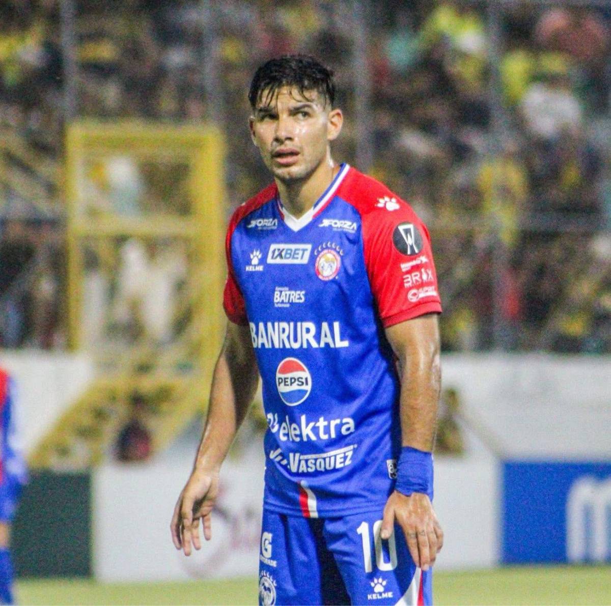 FICHAJES: Hondureño firma en MLS, legionario en Europa queda sin equipo y el futuro de Javier López en Motagua